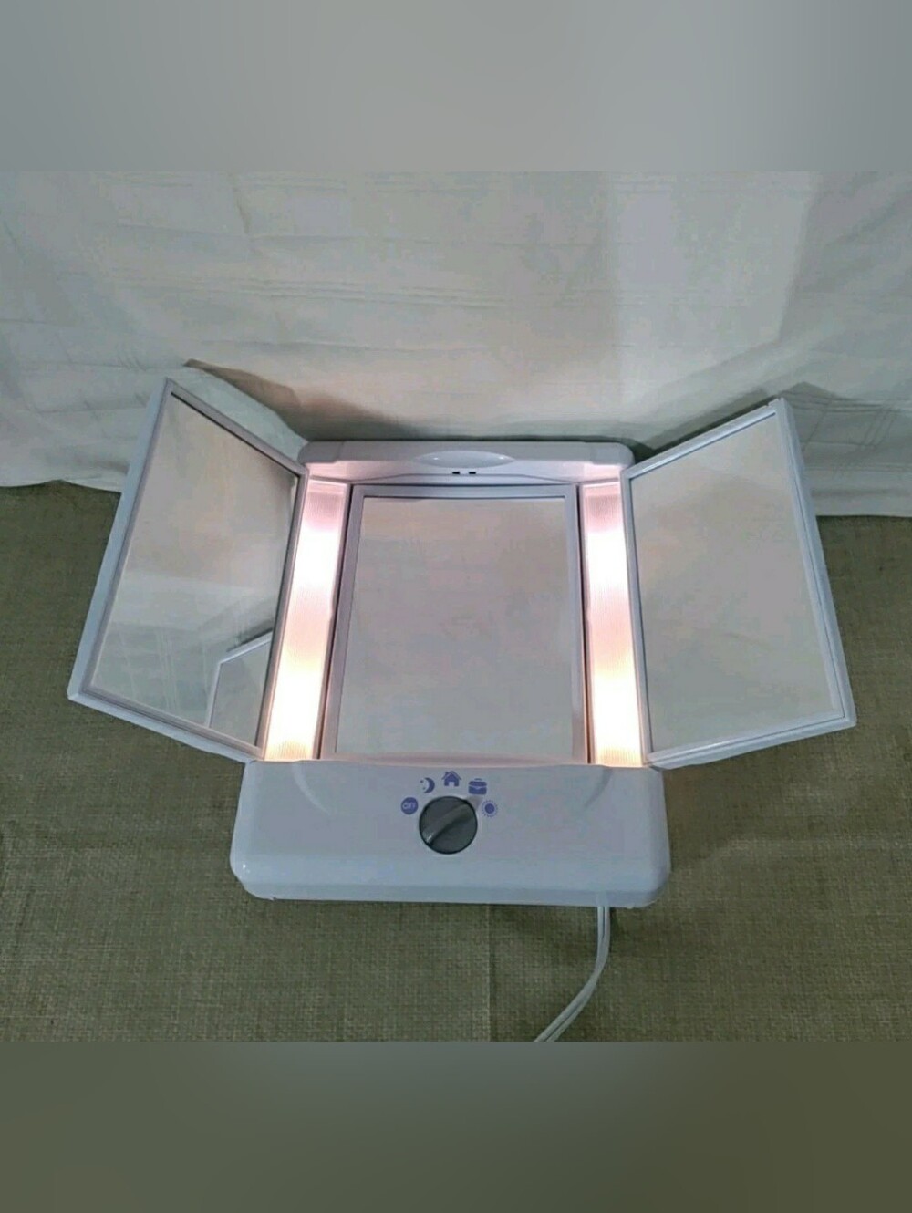 Vtg Conair Two Sided 3 Way Makeup Vanity Mirror Lighted # TM7LX 2PT Two Spectrum